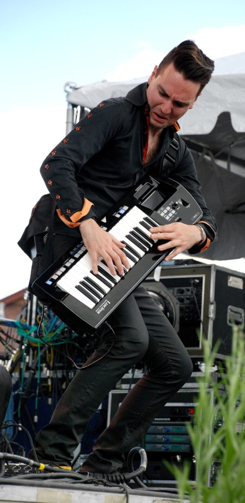 Jonathan Fritzen on the Keytar